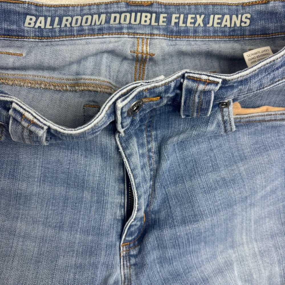 Duluth Trading Ballroom Double Flex Jeans Mens 36x32 Light Wash Standard Fit